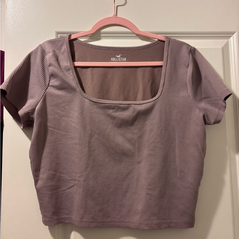 Hollister Women's Ribbed Lavender Crop Top